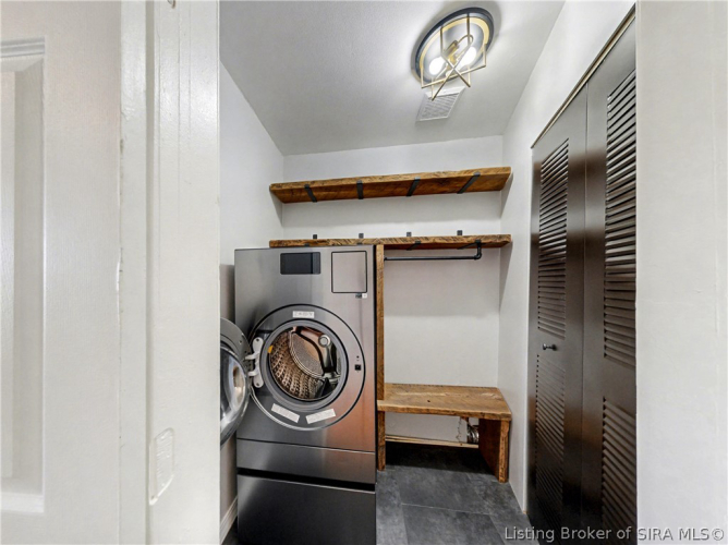 Listing Image 30
