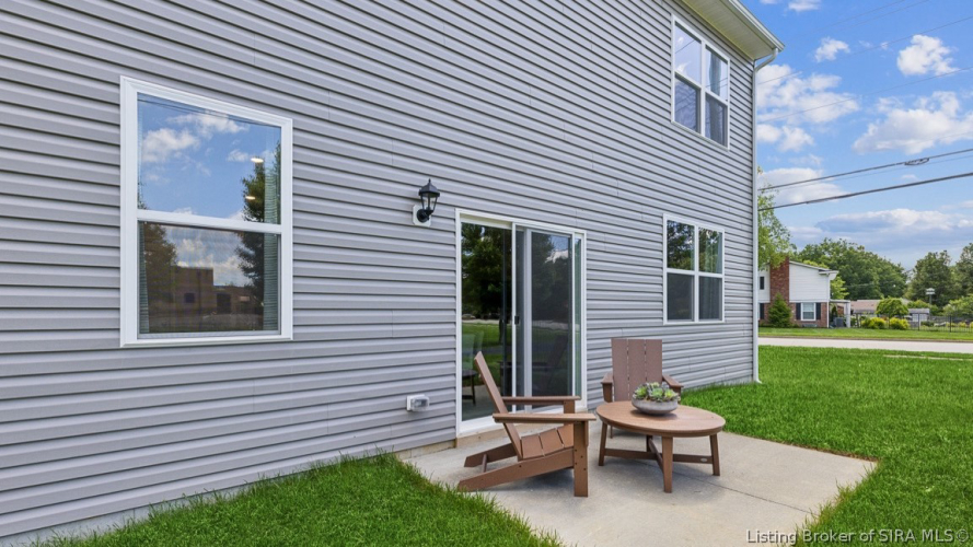 Listing Image 16