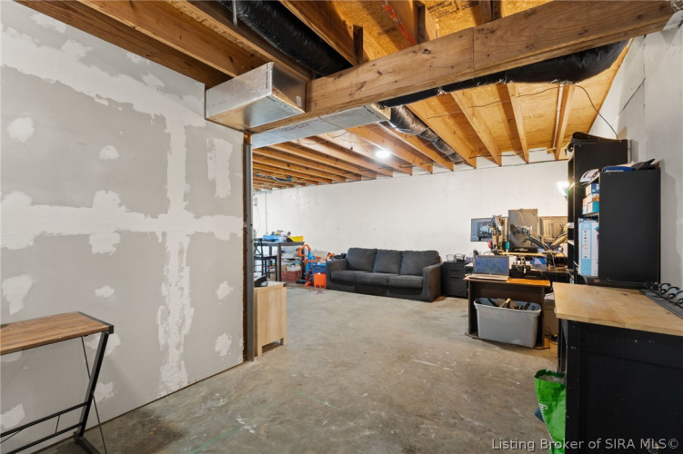 Listing Image 44