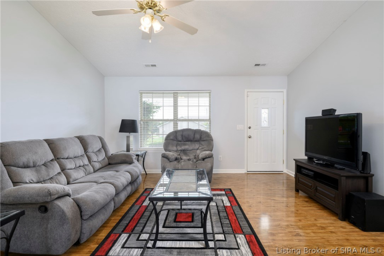 Listing Image 5