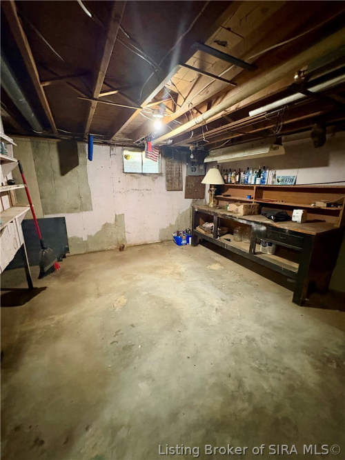 Listing Image 11