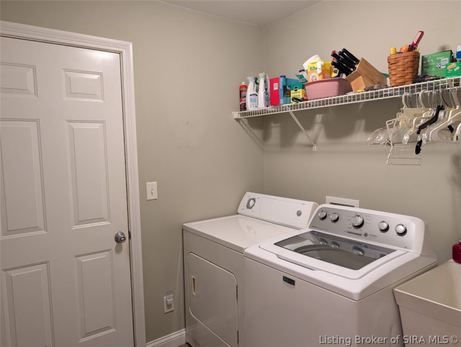 Listing Image 17