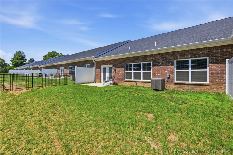 Listing Image 25