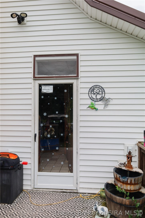 Listing Image 6