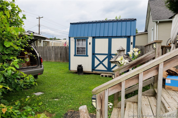 Listing Image 8
