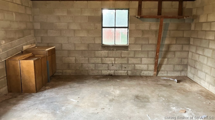 Listing Image 32