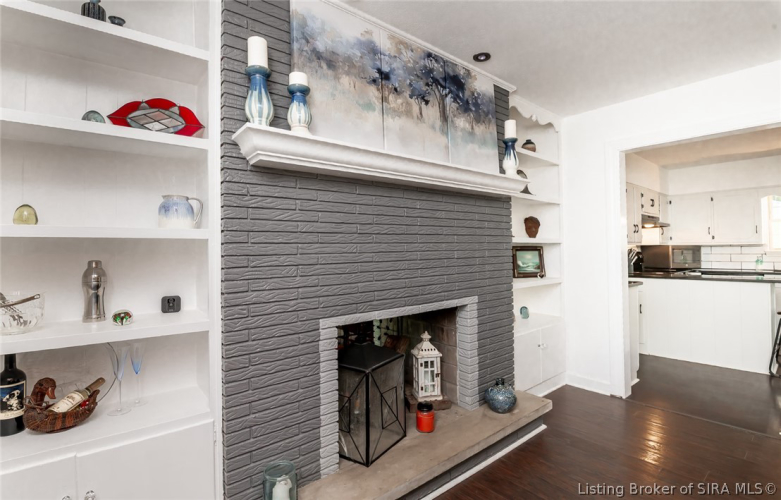Listing Image 12