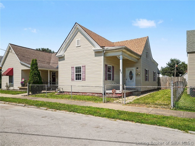 Listing Image 3