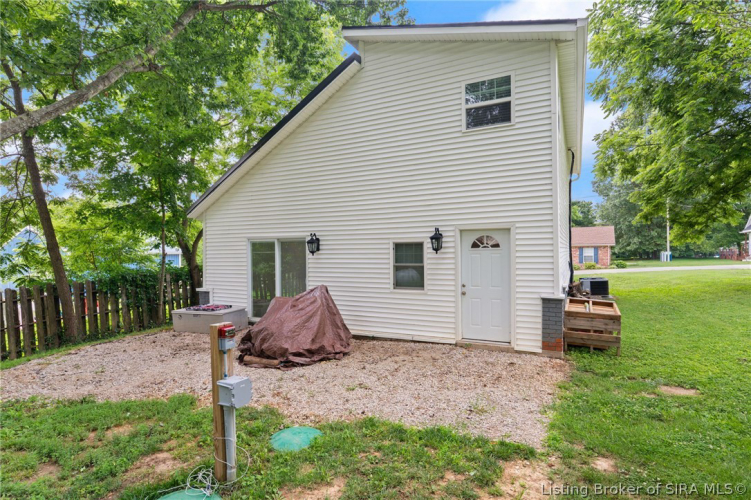 Listing Image 32