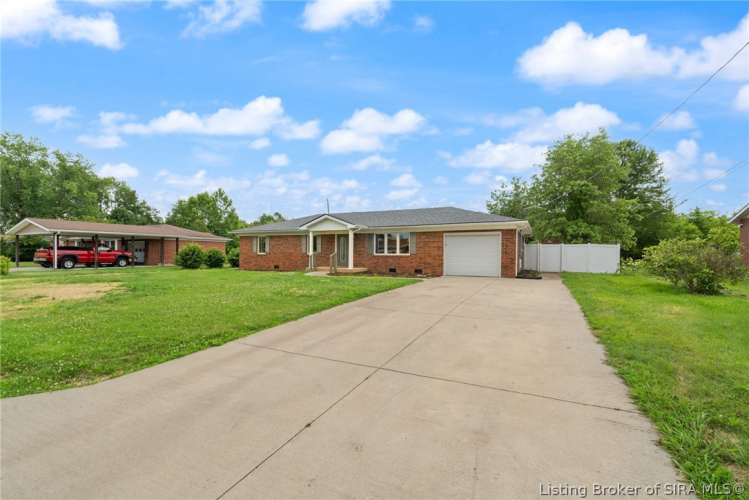 Listing Image 44