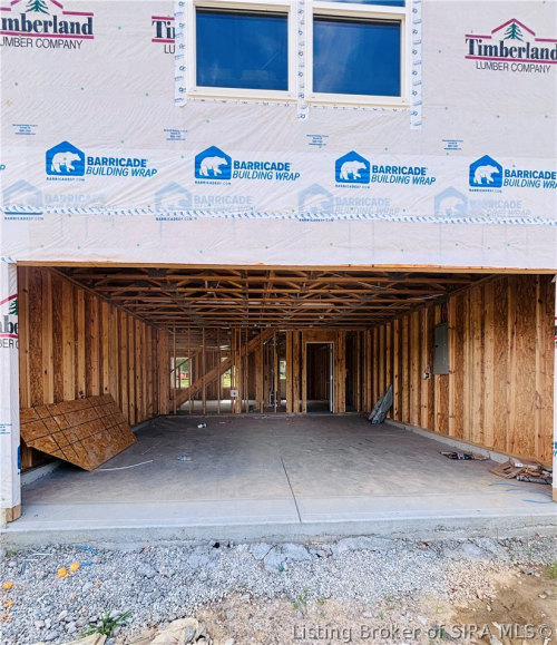 Listing Image 4