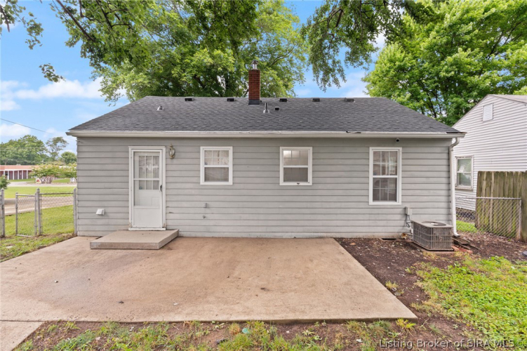 Listing Image 28