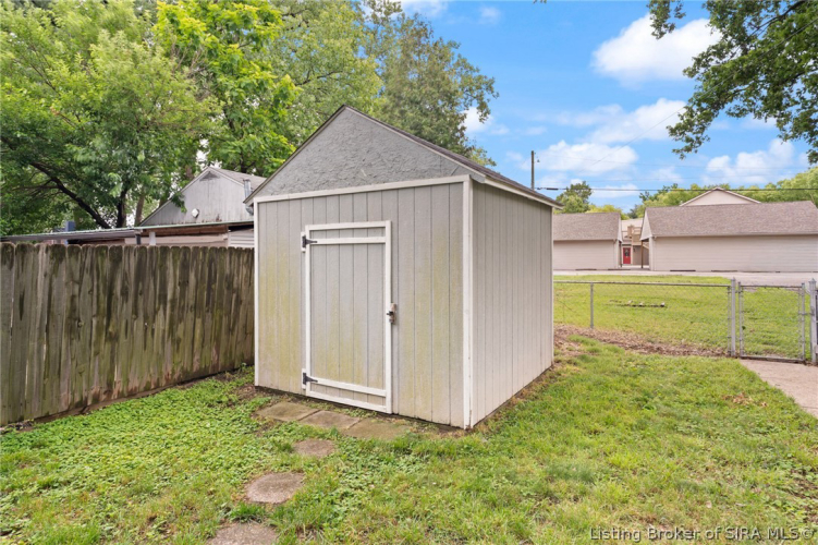 Listing Image 29