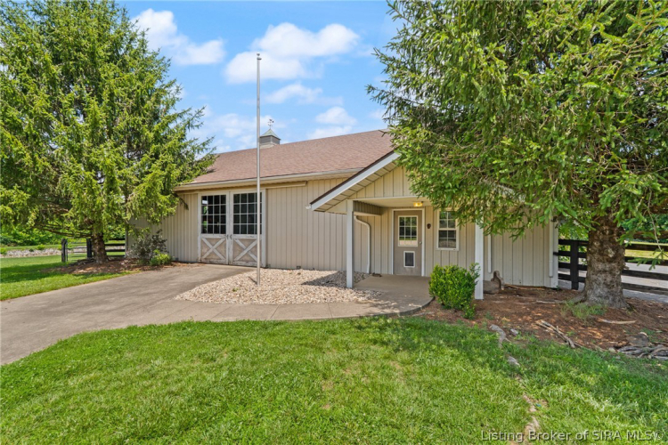 Listing Image 17