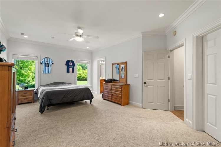 Listing Image 80