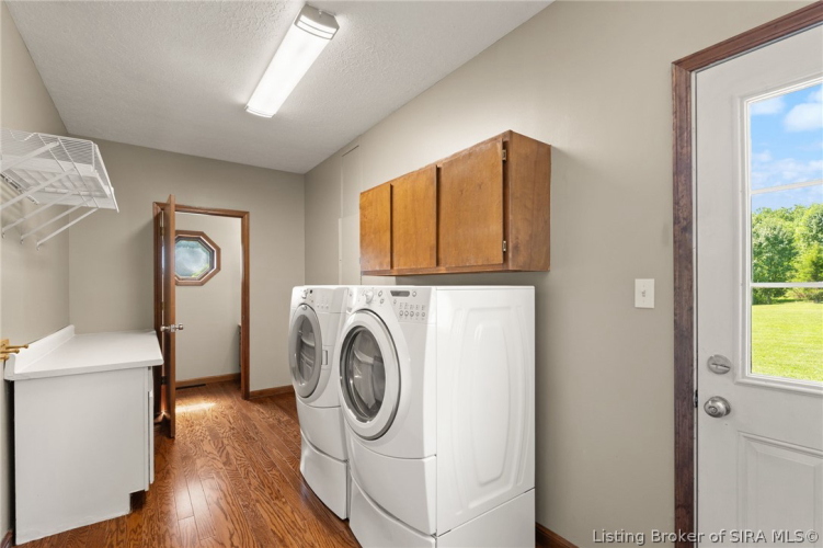 Listing Image 32