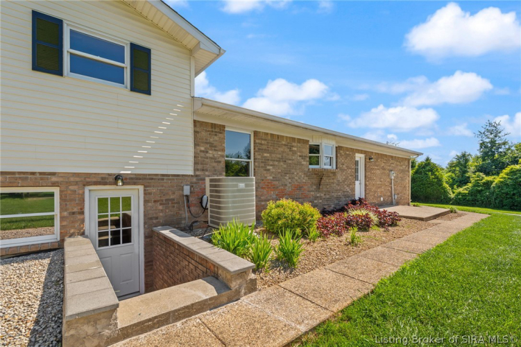 Listing Image 42