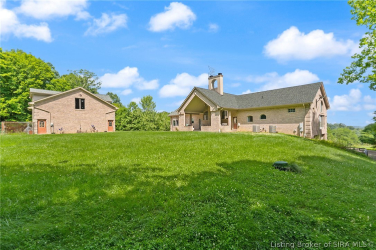 Listing Image 6