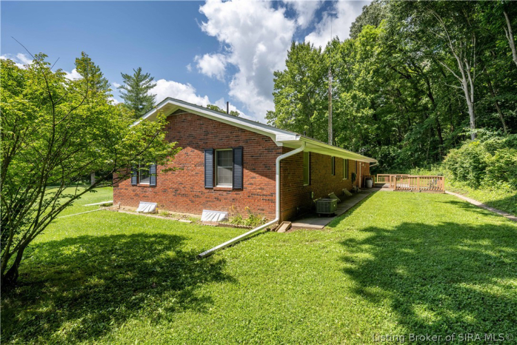 Listing Image 4