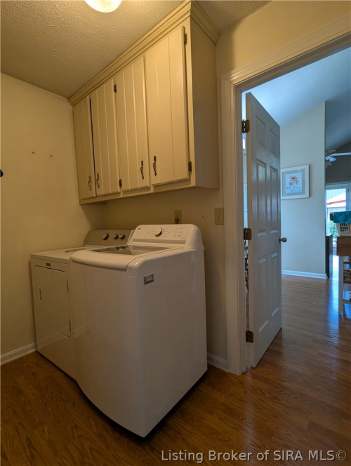 Listing Image 18