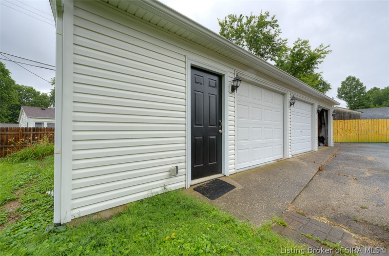 Listing Image 18
