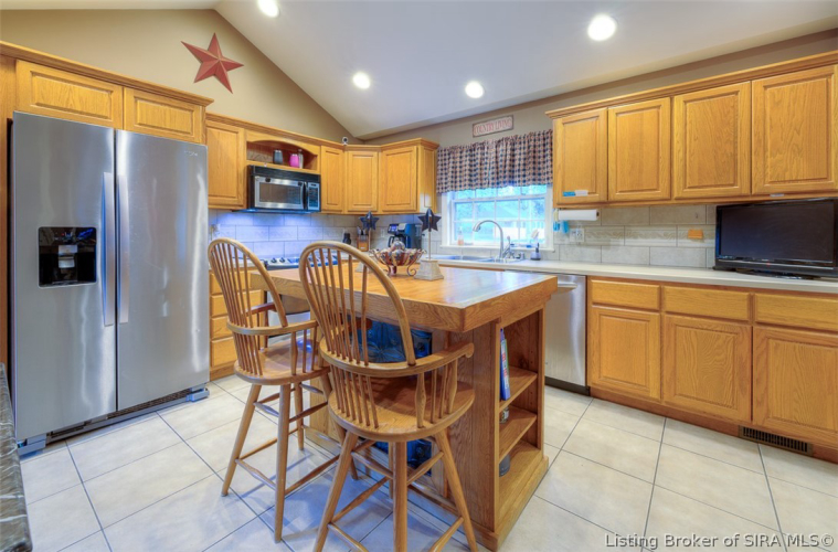 Listing Image 3