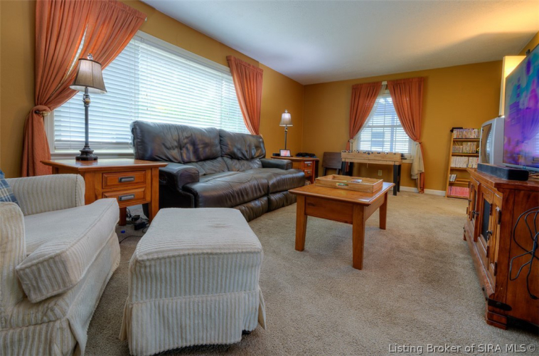 Listing Image 8