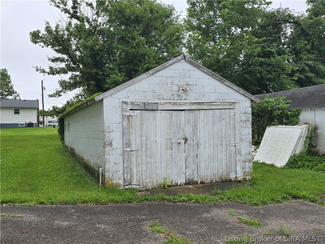 Listing Image 20