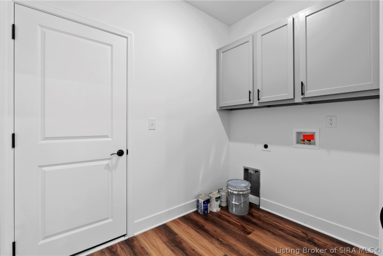 Listing Image 17