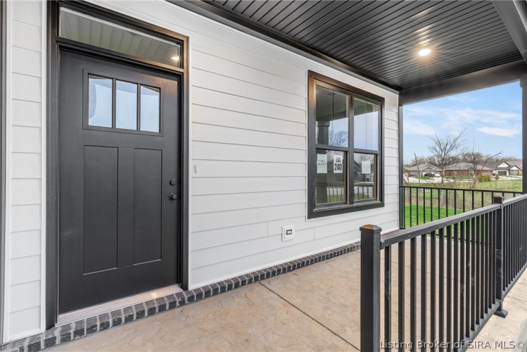 Listing Image 5