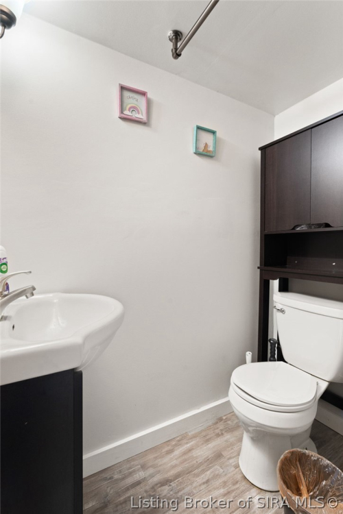 Listing Image 19