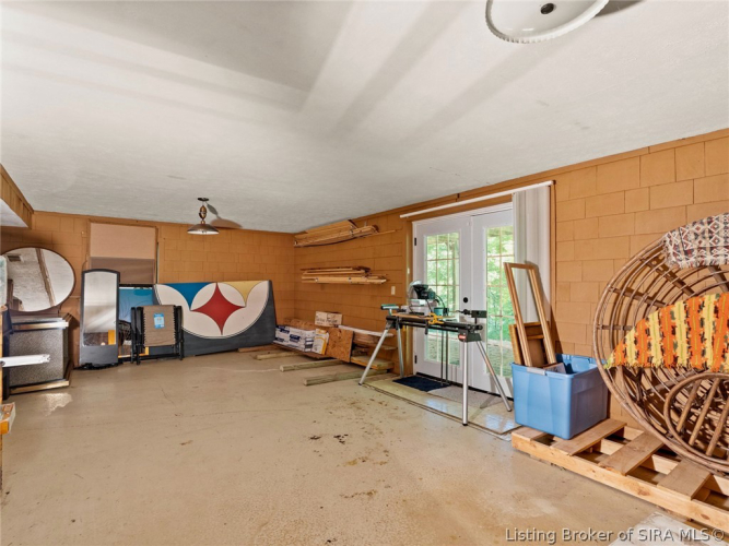 Listing Image 44