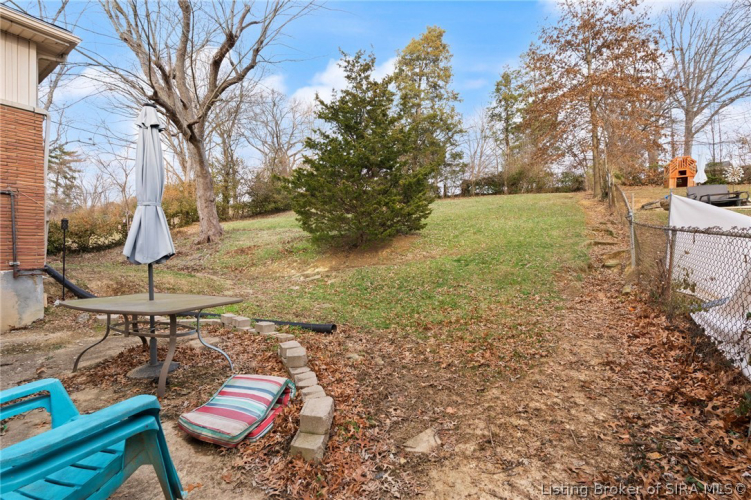 Listing Image 32