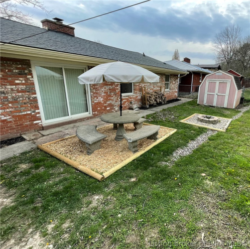 Listing Image 17