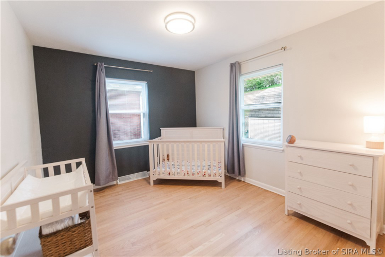 Listing Image 10