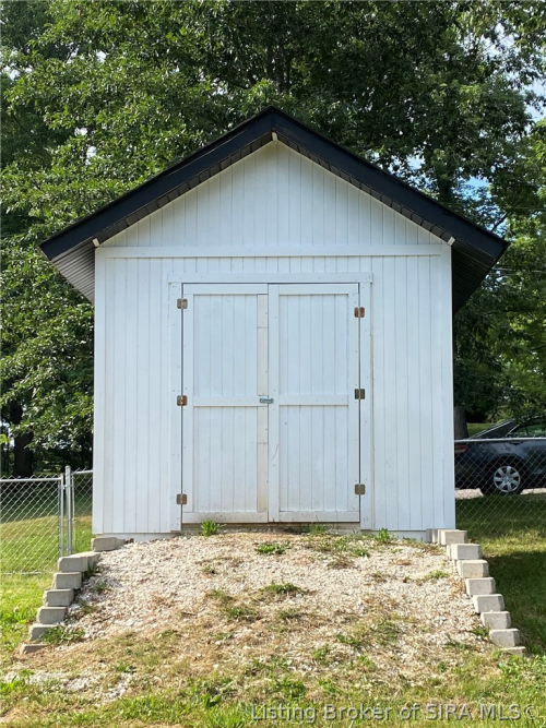 Listing Image 16