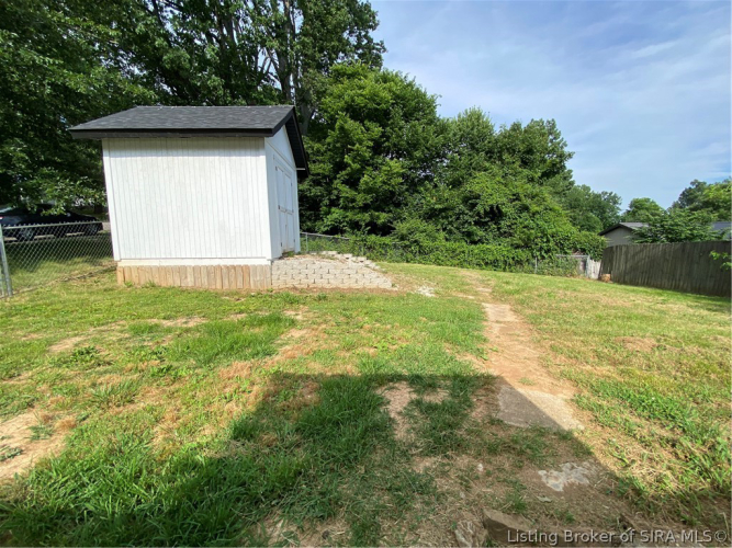 Listing Image 19
