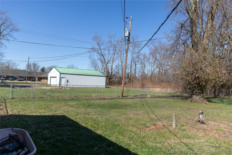 Listing Image 8