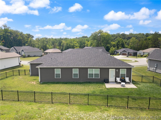 Listing Image 9