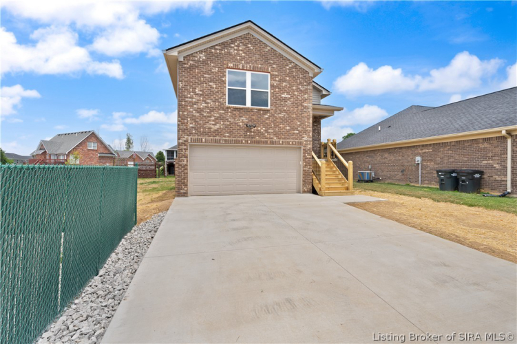 Listing Image 11