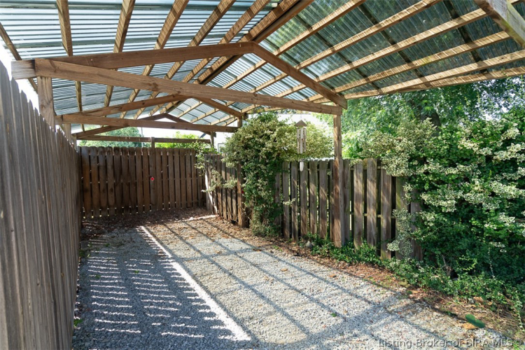 Listing Image 80