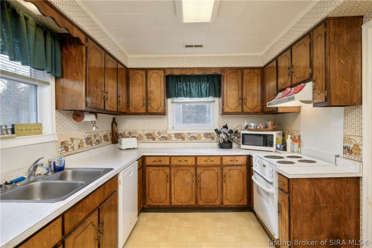 Listing Image 17
