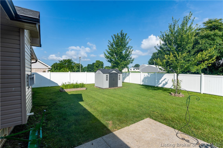 Listing Image 10