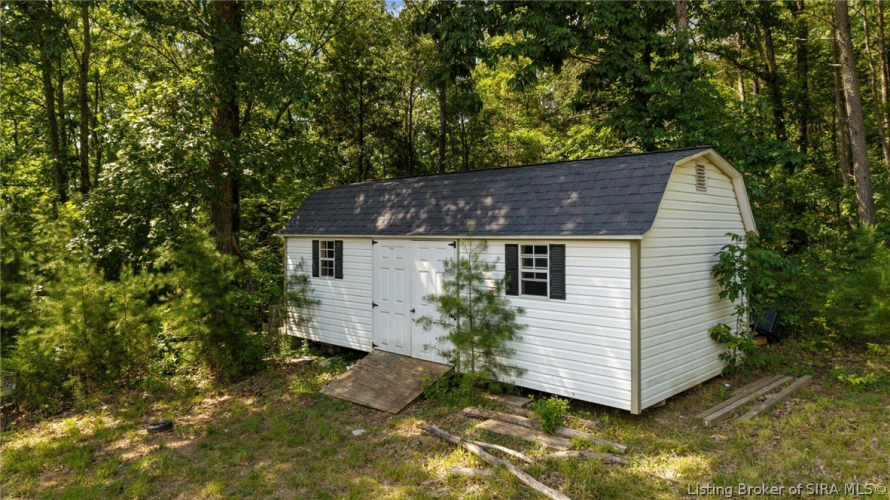 Listing Image 11