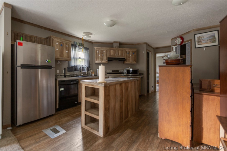 Listing Image 73