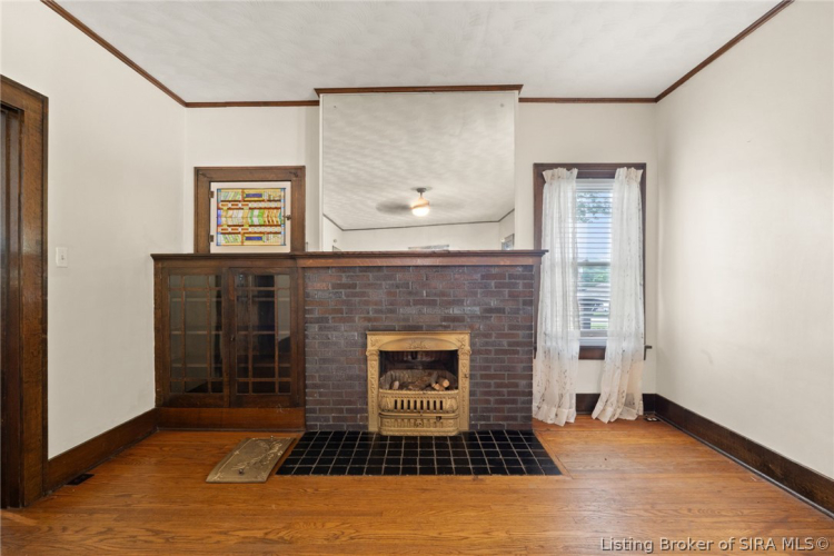 Listing Image 16