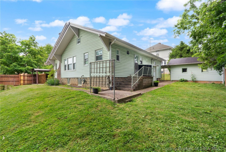 Listing Image 5
