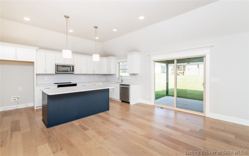 Listing Image 19
