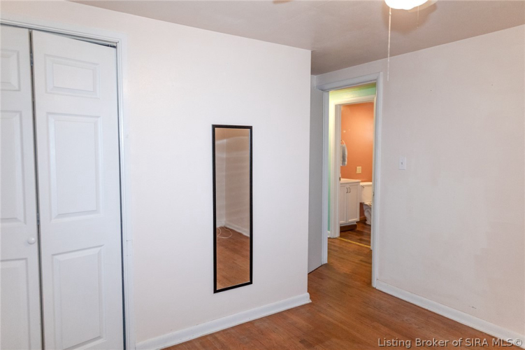 Listing Image 23