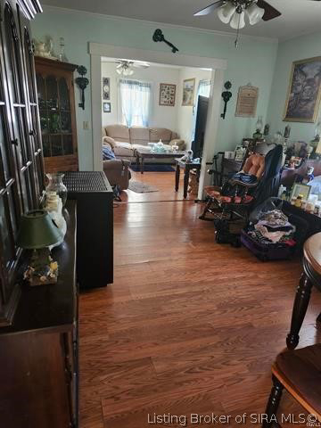 Listing Image 19